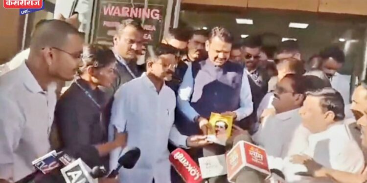 महाराष्ट्र सुवर्णकार सेनेतर्फे मुख्यमंत्री देवेंद्र फडणवीस यांचा सत्कार