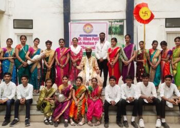 भजन संध्येत भाविकभक्त झाले दंग