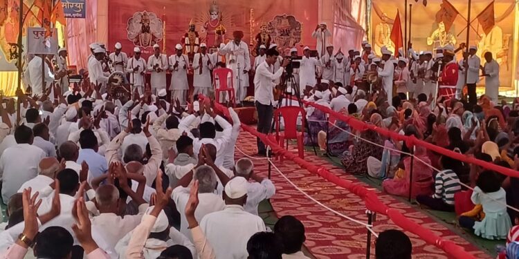 रौप्य महोत्सवी वर्षानिमित्त गोलवाडे येथे श्रीमद भागवत कथा अखंड हरिनाम सप्ताह उत्साहात