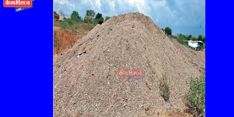 ‘गिरणामाई’ ला ओरबाडणाऱ्या दोघा वाळूचोरांना एलसीबीकडून अटक