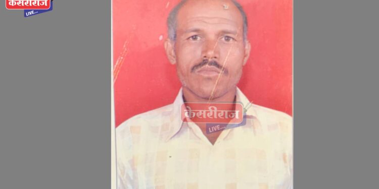 कर्जबाजारी शेतकऱ्याची छताला गळफास घेऊन आत्महत्या