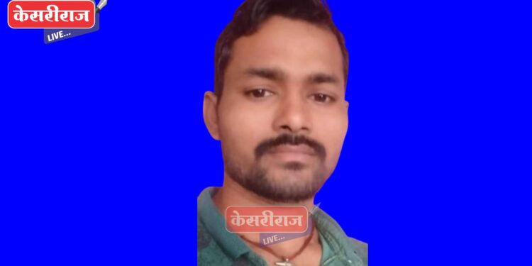 तरुणाची बैलाच्या गोठ्यात गळफास घेऊन आत्महत्या