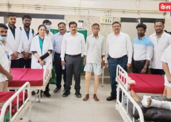 दोन्ही गुडघे प्रत्यारोपणाची शस्त्रक्रिया करून ६५ वर्षीय वृद्धाला मिळाला दिलासा