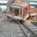 रेल्वे गेट तोडून ट्रक थेट ट्रॅकवर, अमरावती एक्सप्रेसने रुळावरून नेले फरफटत..!