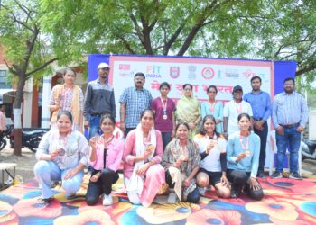 जिल्हास्तरीय क्रीडा स्पर्धांमधील विजेत्या खेळाडूंना पारितोषिक वितरण