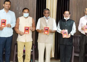 प्रेमवाणी पुस्तक समाजाला सकारात्मक ऊर्जा देणारे