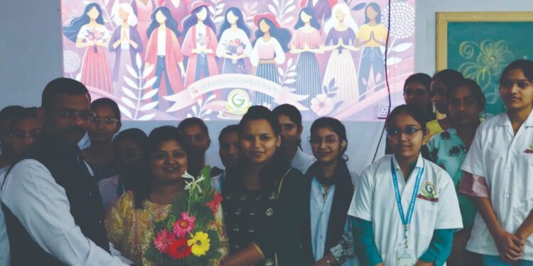 डॉ.गुणवंतराव सरोदे आयुर्वेद मेडिकल कॉलेजला जागतिक महिला दिवस उत्साहात
