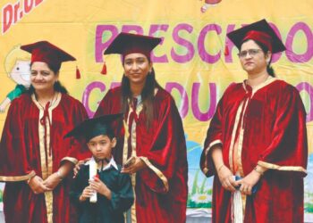 चिमुकल्यांचा पदवीग्रहण सोहळा