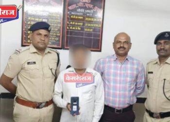 रेल्वे आरक्षणच्या ई-तिकिटांचा अवैध काळाबाजार केल्याप्रकरणी तरुणाला अटक