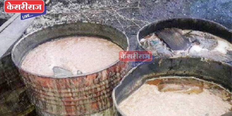 जोशीपेठ झोपडपट्टीमध्ये २५ लिटर गावठी दारू जप्त, दोन महिलांविरुद्ध गुन्हा दाखल