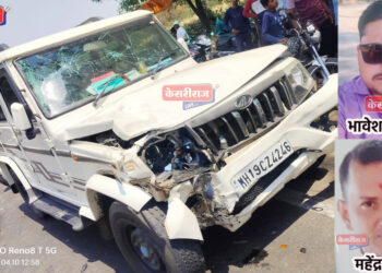 दुचाकी- पिकअप व्हॅन भीषण अपघातात दोन तरुण जागीच ठार, एक गंभीर जखमी