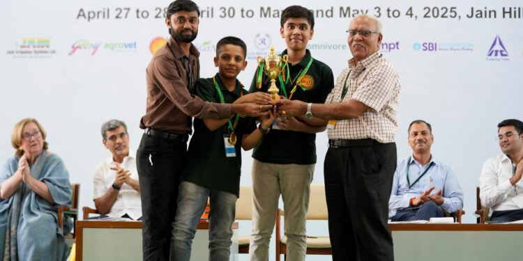 फालीतील विद्यार्थी कृषीक्षेत्राचे भविष्य – डॉ. बी. बी. पट्टनायक