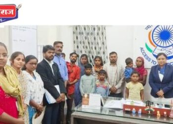 जळगाव जिल्ह्यातील ऊसतोड कामगारांना दमदाटी करत गावात डांबले