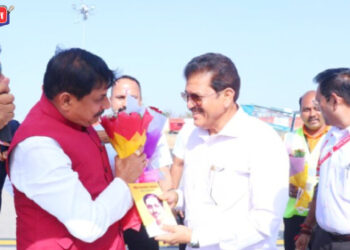 मध्यप्रदेशचे मुख्यमंत्री डॉ. मोहन यादव यांचे जळगाव विमानतळावर आगमन