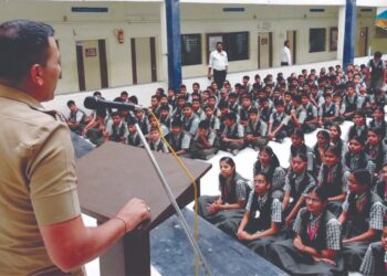 डॉ. उल्हास पाटील इंग्लिश मीडियम स्कूल भुसावळात सायबरवर मार्गदर्शन