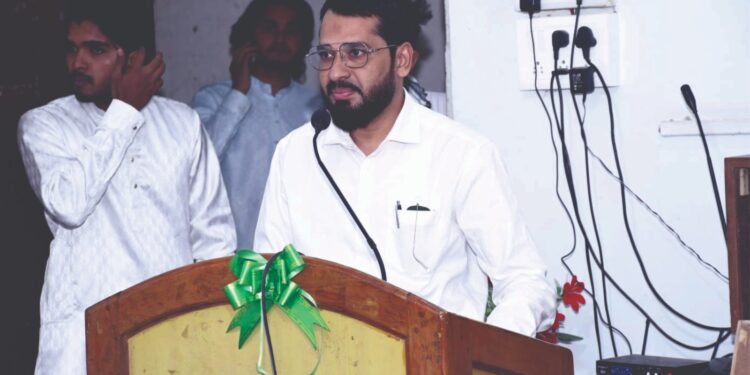 गोदावरी अभियांत्रिकी व तंत्रनिकेतन महाविद्यालयामध्ये ईद मिलन उत्सहात