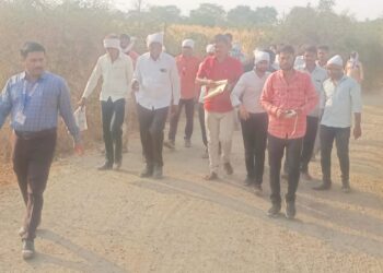 जामनेर तालुक्यातील करमाड-पळासखेडा शिवरस्ता शेतकऱ्यांसाठी खुला