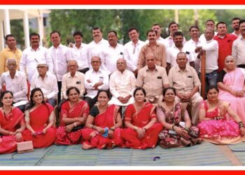 चाळीसगाव शहरात ३० वर्षांनी नालंदा शाळेत भरला मैत्रीचा कुंभमेळा