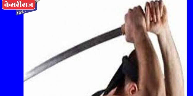 ‘तुझ्या पतीला, मुलाला बाहेर काढ, त्यांना मारुन टाकतो’ : महिलेला धमकी देणारा तरुण अटकेत