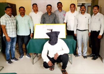 पोलिसांच्या सतर्कतेमुळे मोठा गावठी कट्ट्यासह तरुण ताब्यात