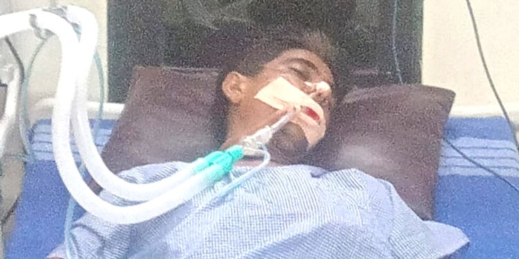 खळबळ : किरकोळ कारणावरून तरुणाला डोके आपटून केले गंभीर जखमी, चौघांनाही केली मारहाण