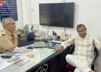 खळबळ : बलात्काराच्या गुन्ह्यात अडकवण्याची धमकी देऊन पोलिसांनी घेतली सव्वा लाखांची खंडणी !