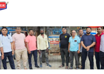 महसूल पथकाने अवैध वाळू वाहतूक करणारे २ ट्रॅक्टर पकडले