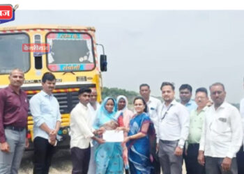 “मोफत वाळू” योजनेला प्रतिसाद : थोरगव्हाण येथे ६ लाभार्थ्यांना वाळू वाटप