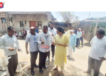 प्रशासकीय कामांसह सर्व योजनांची अंमलबजावणी प्रभावीपणे झाली पाहिजे