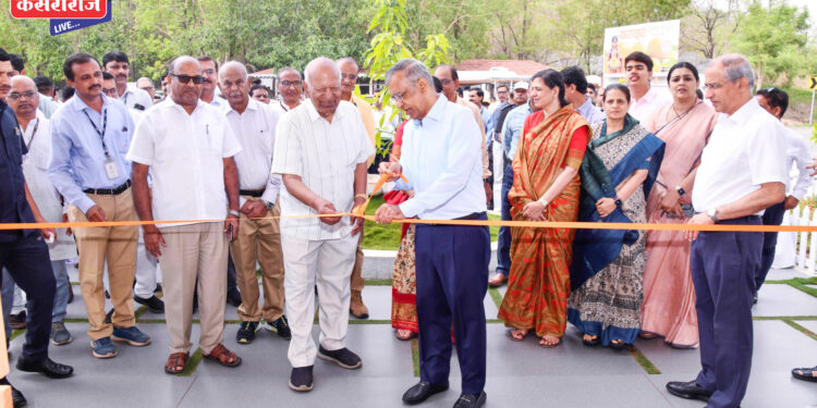 आंब्यांच्या ‘मॅंगो फिस्टा’ प्रदर्शनाचे अशोक जैन यांच्या हस्ते उद्घाटन उत्साहात