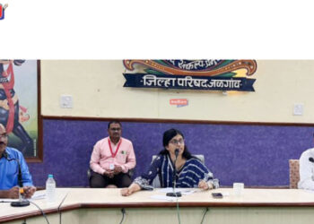 रुग्णवाहिकेत ट्रॅकर बसवा, आरोग्य कर्मचाऱ्यांनी शिस्तीने, जबाबदारीने वागा !