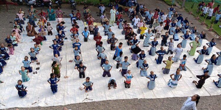 शिरसोली येथे आंतरराष्ट्रीय योग दिन उत्साहात