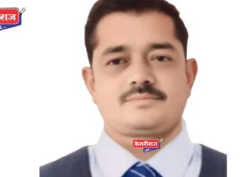 शिक्षणक्षेत्रात खळबळ : वर्गखोलीतच प्राथमिक शिक्षकाची गळफास घेऊन आत्महत्या !