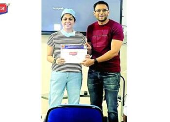 डॉ. जान्हवी बनकर सर्वोत्कृष्ट विश्लेषक पुरस्काराने सन्मानित