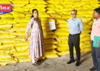 खरीप हंगाम : शेतकऱ्यांपर्यंत खताचा पुरवठा वेळेवर, पारदर्शक पद्धतीने करा