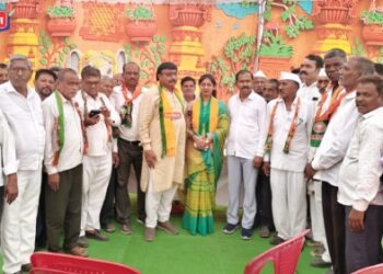 चमगावातून राष्ट्रवादीला धक्का : पवार गटाचे असंख्य कार्यकर्ते भाजपमध्ये दाखल