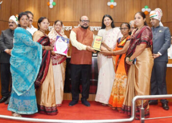 गाव, शेतकरी, महिला, अधिकारी, जवान : सगळे मिळूनच स्वातंत्र्याचे खरे स्वप्न पूर्ण करणार” – पालकमंत्री गुलाबराव पाटील