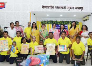 इनरव्हील क्लब ऑफ ईस्टतर्फे गतिमंद मुलांना डेव्हलपमेंट टॉईजचे वितरण  