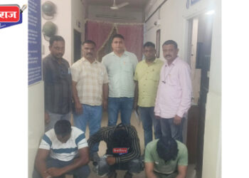 ट्रकमधून सबमर्सिबल मोटारपंप, सोलर पंप चोरणारे तिघे संशयित जेरबंद