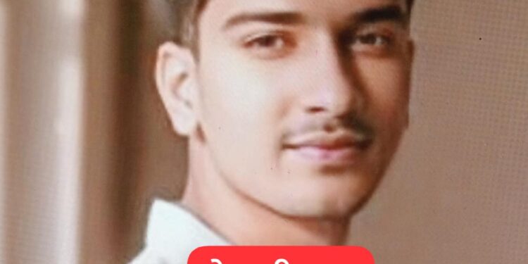 अज्ञात वाहनाच्या धडकेत दुचाकीस्वार तरुणाचा उपचारादरम्यान मृत्यू !