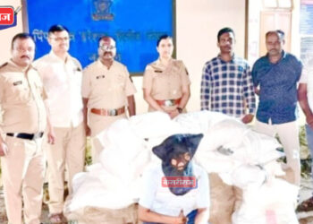 दुकानाच्या गोडाऊनमध्ये साठवून ठेवलेला अडीच लाखांचा गुटखा पकडला