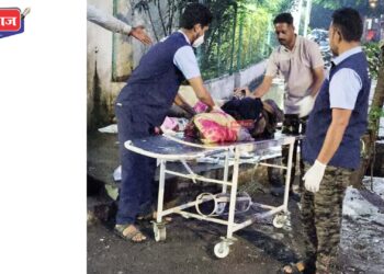 माणुसकी जिवंत : जळगावात बेवारस स्त्री-पुरुषाला वेळेवर उपचार मिळून वाचले प्राण !