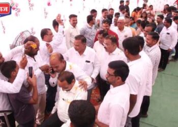 म्हसावदच्या थेपडे विद्यालय येथे इ. १० वीच्या माजी विद्यार्थ्यांचा स्नेह मेळावा उत्साहात