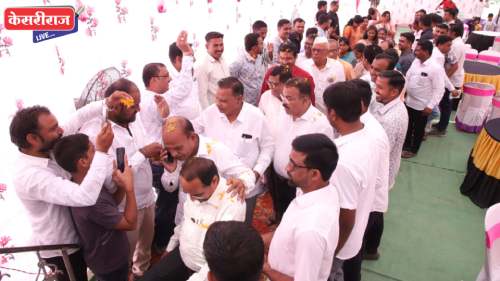 म्हसावदच्या थेपडे विद्यालय येथे इ. १० वीच्या माजी विद्यार्थ्यांचा स्नेह मेळावा उत्साहात