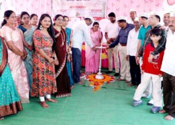 पळासखेड मिराचे येथे १९९८ च्या बॅचचा स्नेहमेळावा उत्साहात