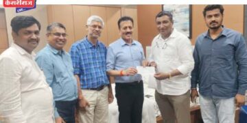 ना.गिरीश महाजन यांची प्रेरणा : अरविंद देशमुख यांची मुख्यमंत्री सहायता निधीस लाखोंची मदत!