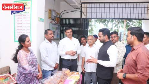 जिल्हाधिकाऱ्यांची पाल येथील कृषी विज्ञान केंद्राला भेट