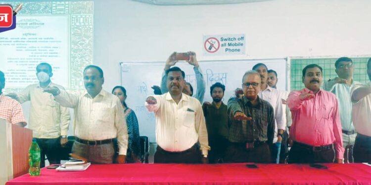 डॉ. उल्हास पाटील वैद्यकीय महाविद्यालयात संविधानाचे वाचन