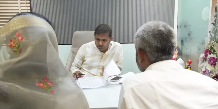 चाळीसगावमध्ये नगरपालिकेसाठी भाजप उमेदवारांच्या मुलाखतींना उत्स्फूर्त प्रतिसाद