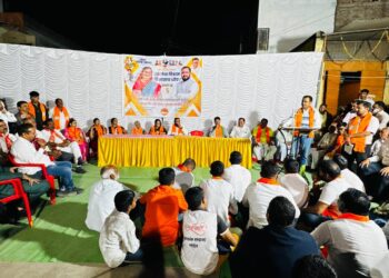 एरंडोल शहरात महायुतीच्या उमेदवारांचा प्रचार, नागरिकांचा प्रतिसाद